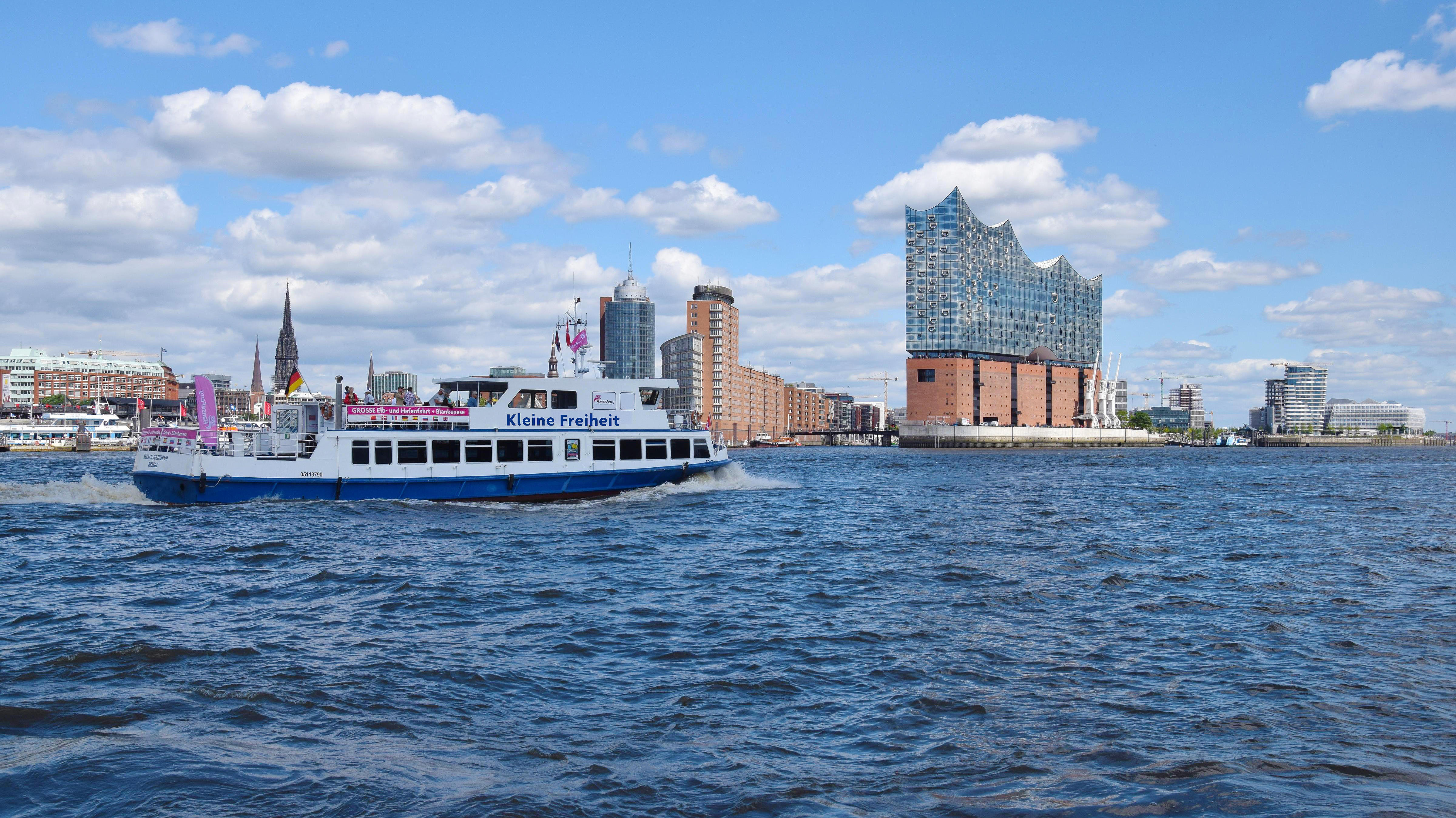 Motorschiff Kleine Freiheit in Hamburg.