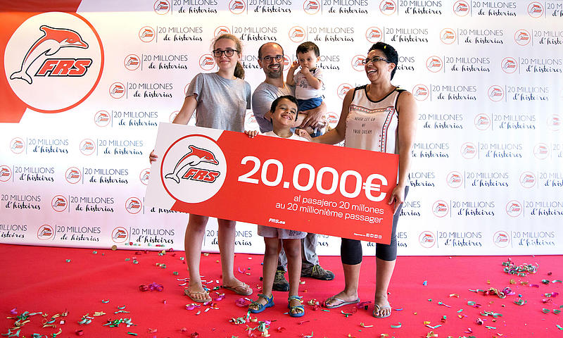 Die 20-millionste Passagierin von FRS Iberia.