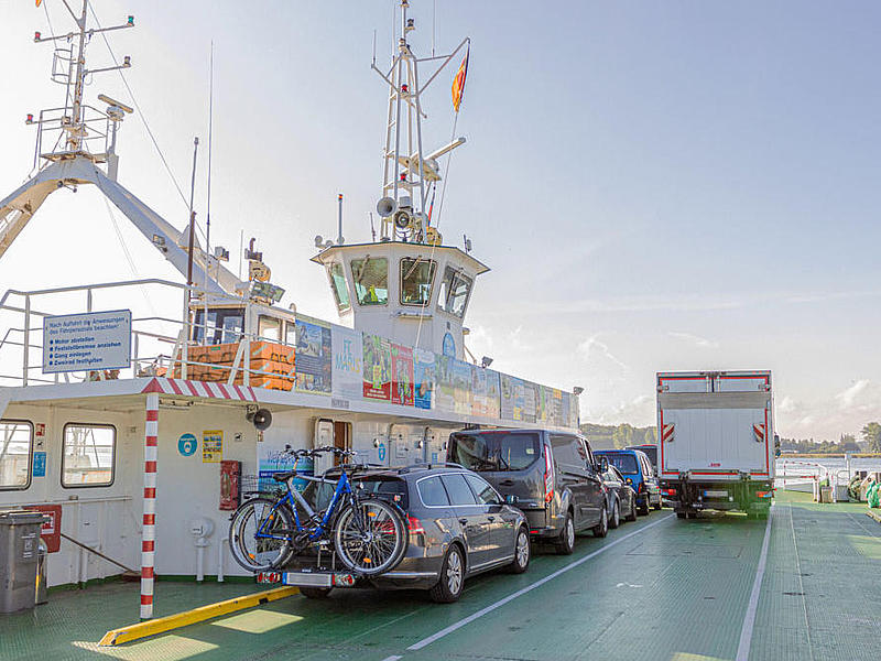 Car deck of the motor ferry "Wittow" of the Weiße Flotte.