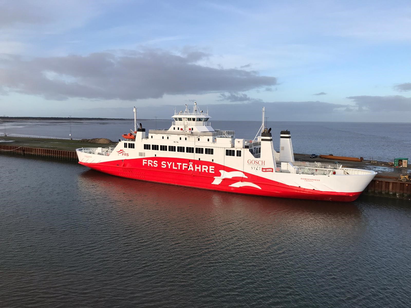 FRS Syltfaehre in the new red and white design. 